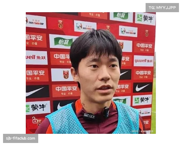 熊猫杯李镇全世界波被吹引争议 边裁判罚成为比赛转折点