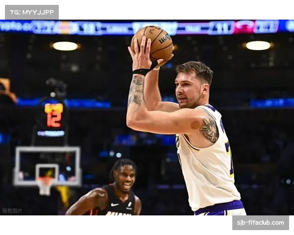 东契奇里夫斯罚球出手多 湖人进攻依赖裁判尺度