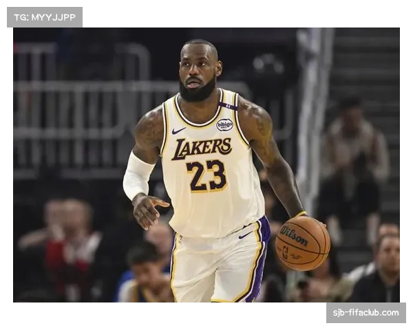 勒布朗詹姆斯手部伤势确定缺席 湖人进攻组织面临严峻考验